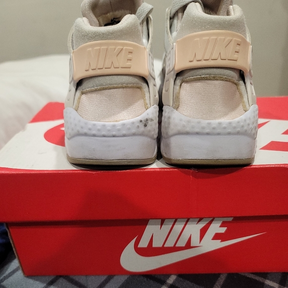 Nike Hurache Run (GS) Girl's Shoe Size 4Y - Picture 5 of 7